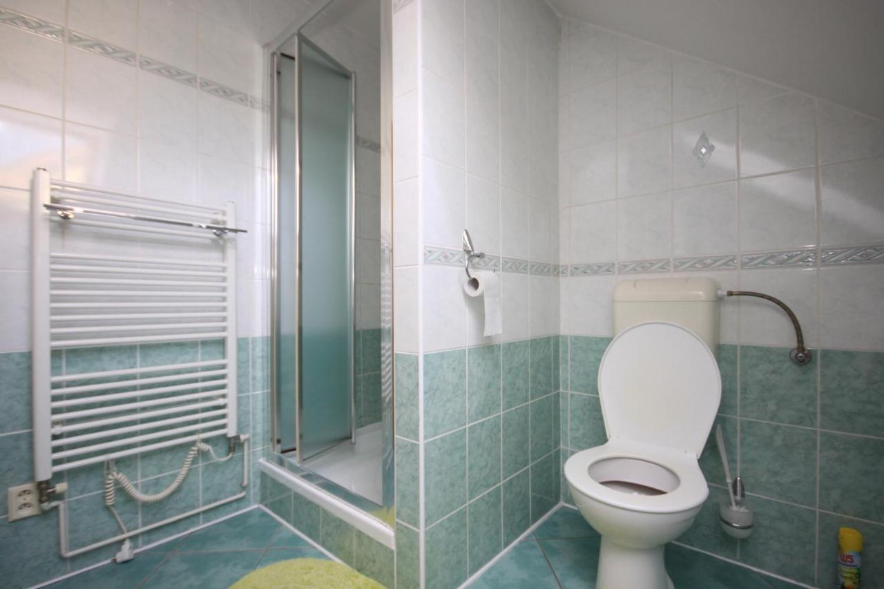 Apartman Pod Cernou Horou Rožnov pod Radhoštěm 外观 照片